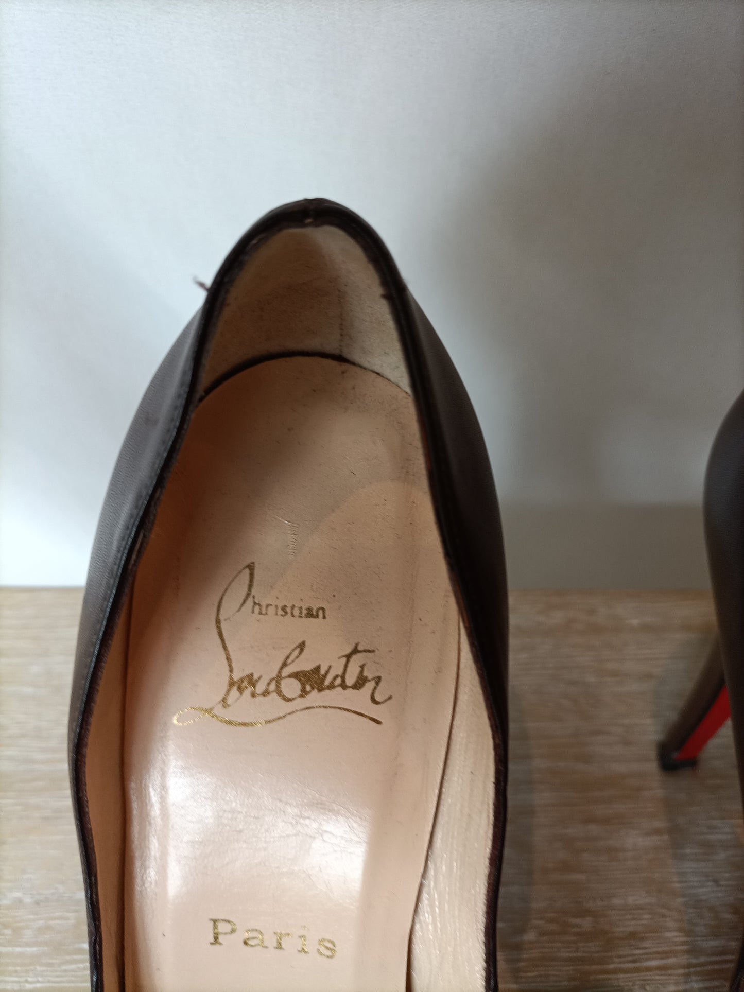 LOUBOUTIN. Brown peeptoe heels. Size 37.5