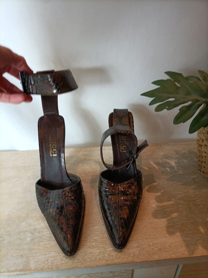 GUCCI. Tacones efecto piel cocodrilo varios colores. 36,5