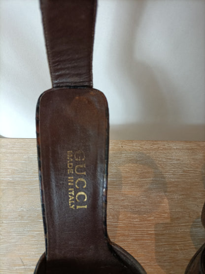 GUCCI. Tacones efecto piel cocodrilo varios colores. 36,5