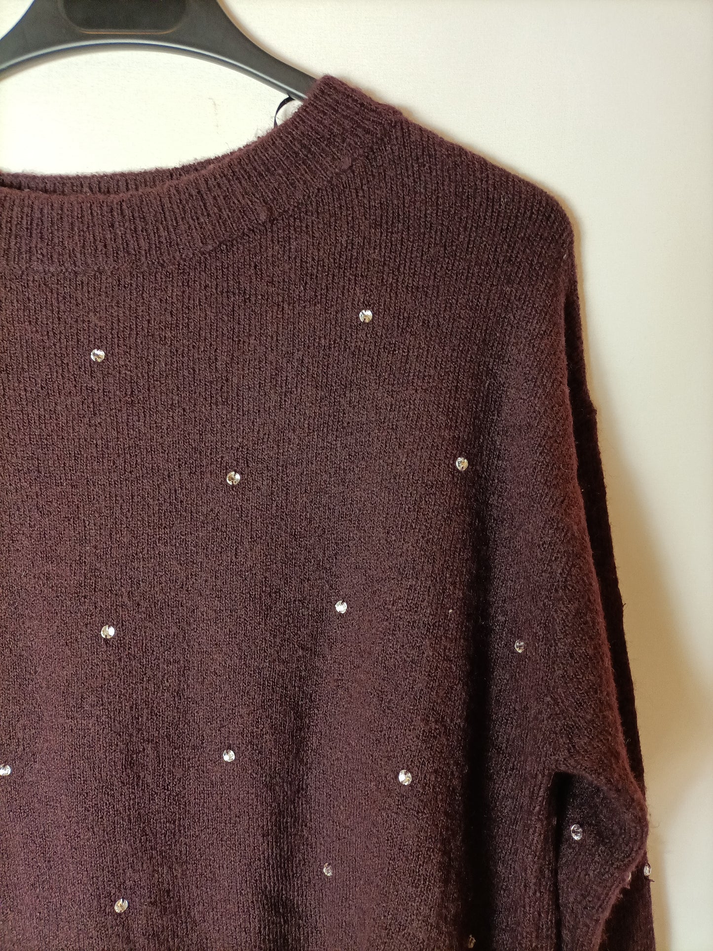 H&amp;M. Sparkly burgundy sweater. XS (S)