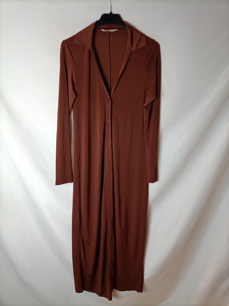 STRADIVARIUS. vestido/chaqueta marrón T.m