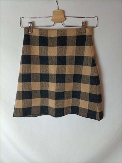 MANGO. Falda corta cuadros  T.s