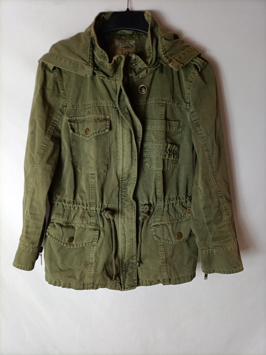 ZARA. Thin green parka Tm