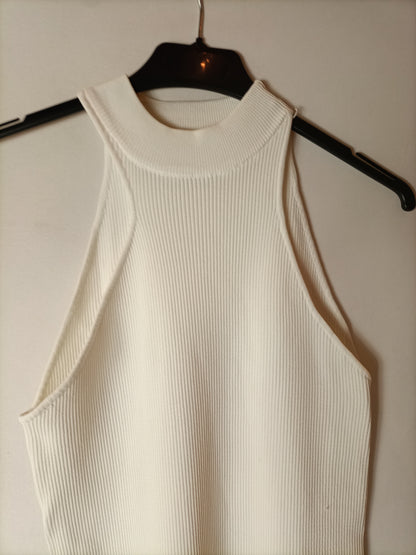 ZARA. Vestido blanco canalé T.l