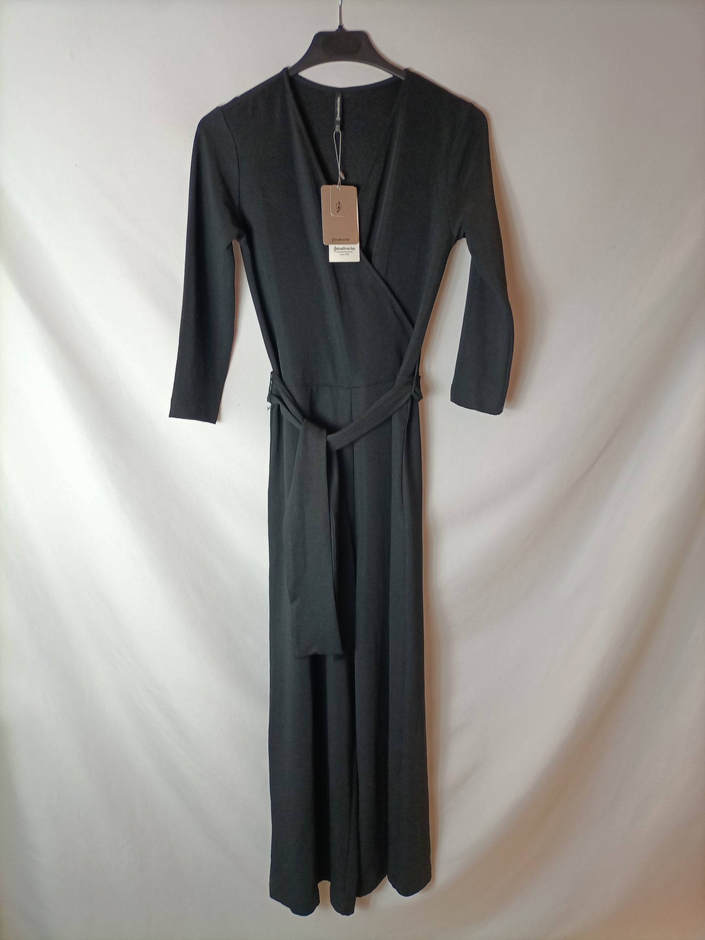 STRADIVARIUS. Ts long black jumpsuit