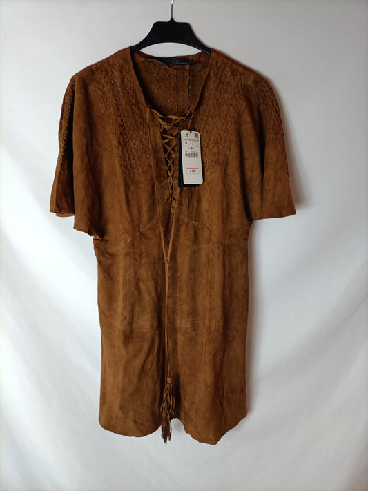 ZARA. Brown leather Ts dress
