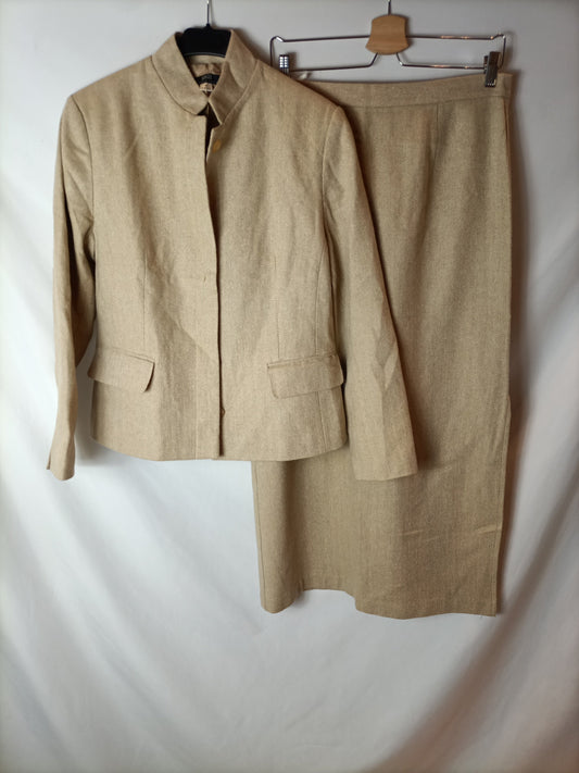 APART. Total look espiga beige T.44