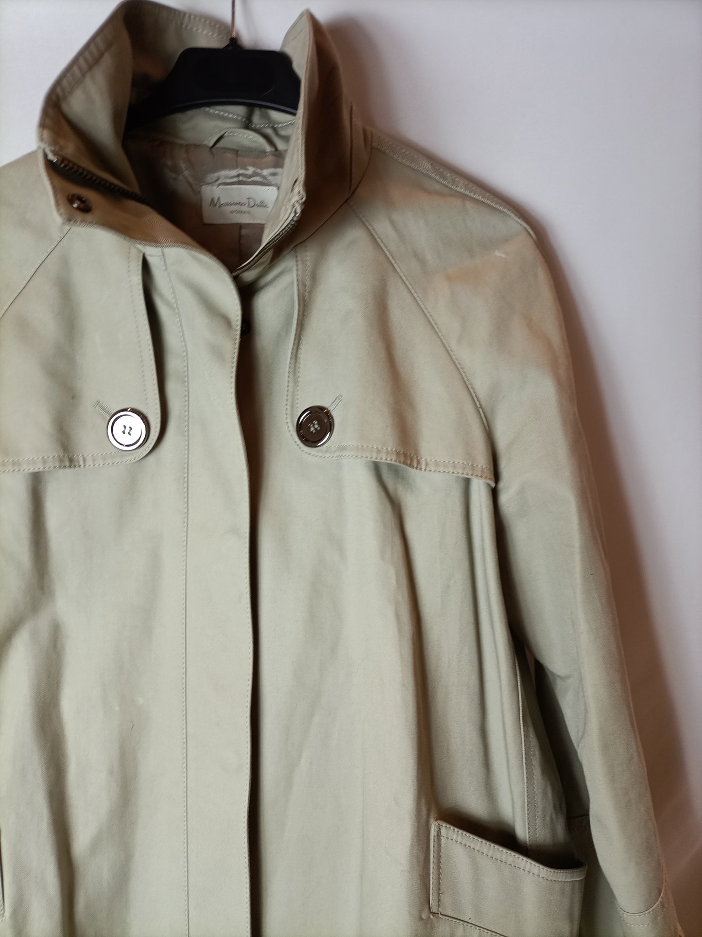 MASSIMO DUTTI. Beige flared trench coat Tl (tara)