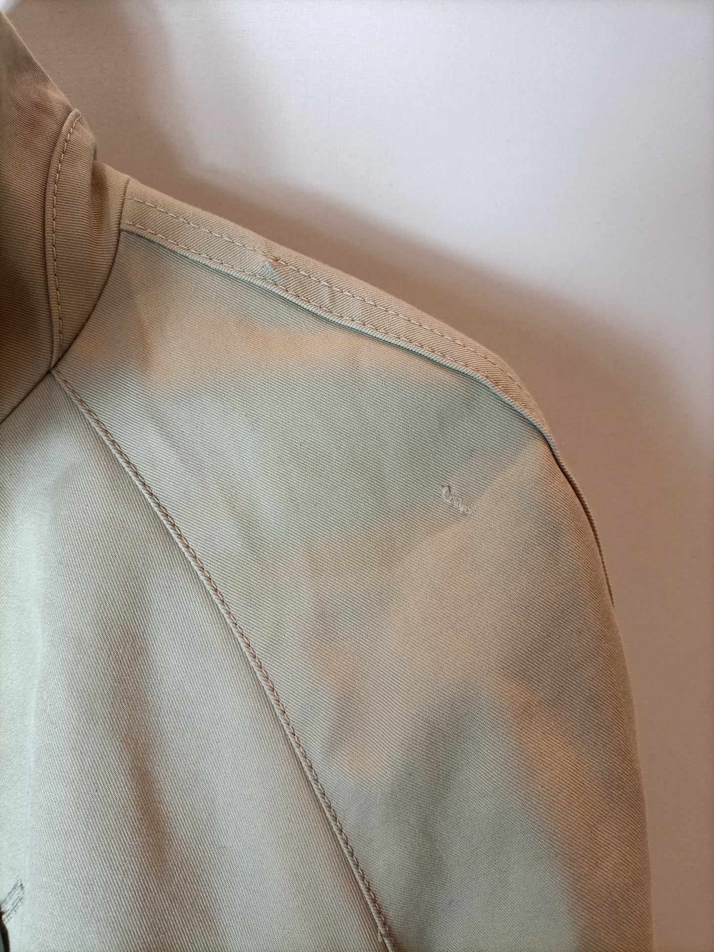 MASSIMO DUTTI. Beige flared trench coat Tl (tara)