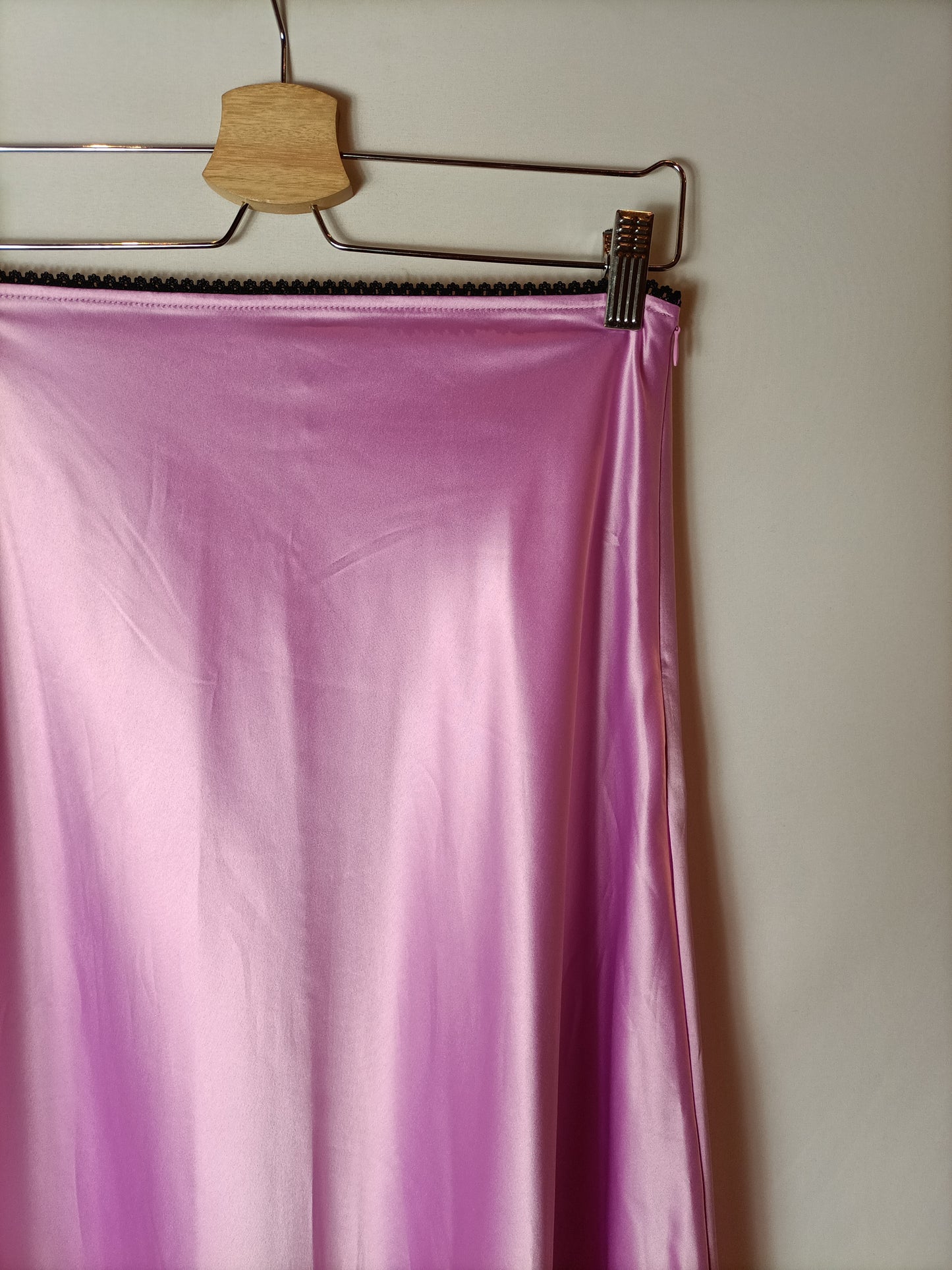 ZARA.falda  midi rosa T.s