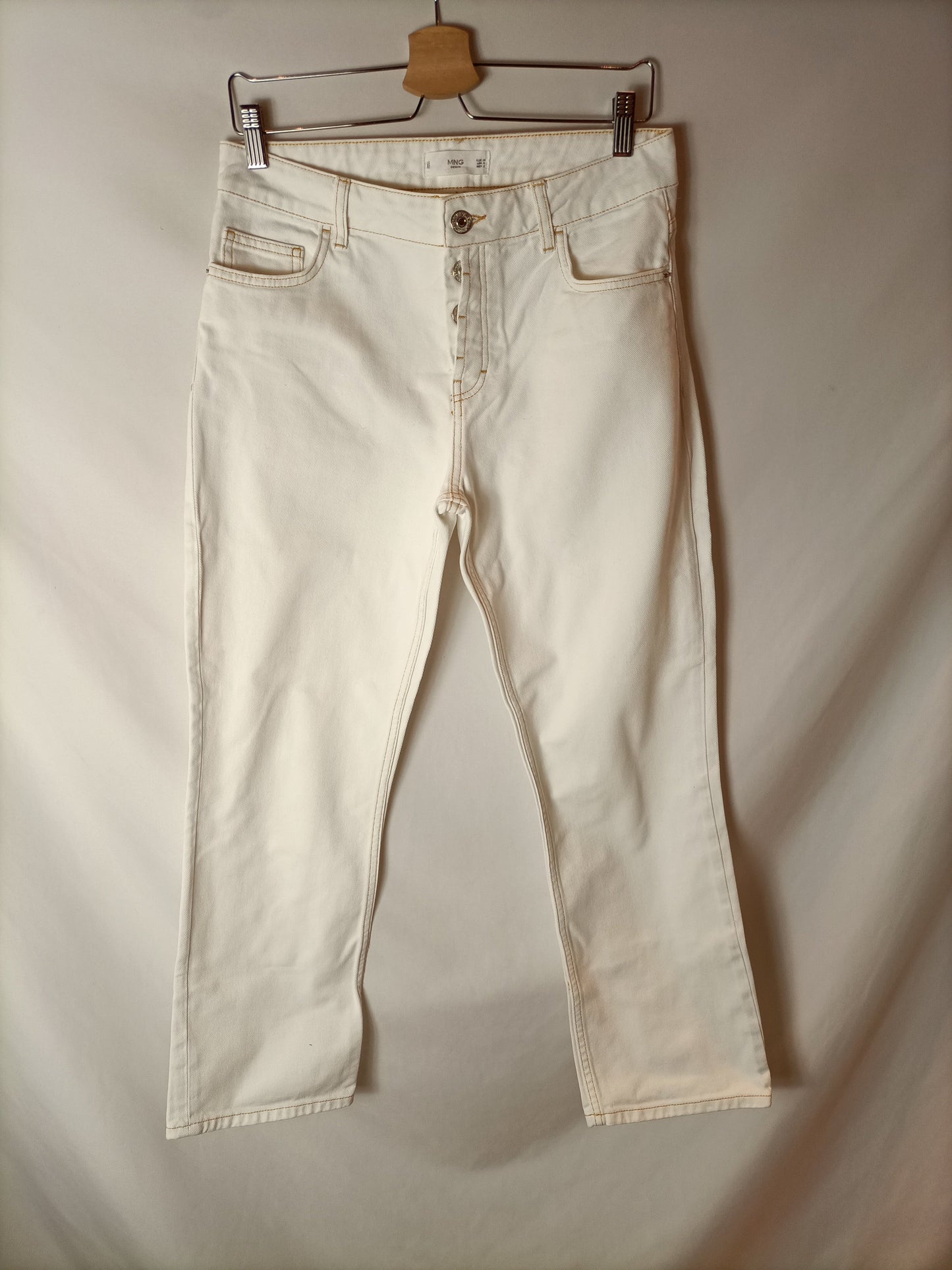 MANGO. Pantalón blanco costura T.38