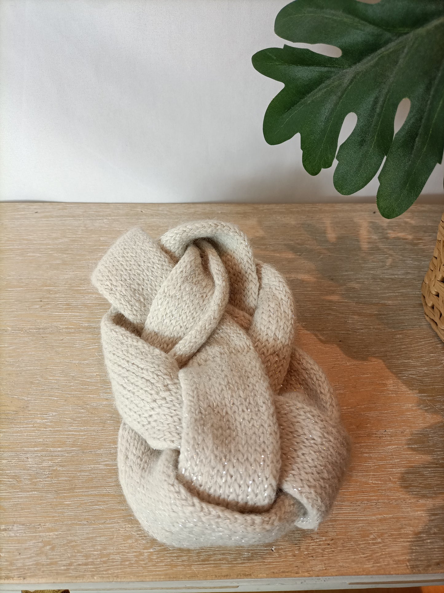 H&M. Diadema punto trenzada