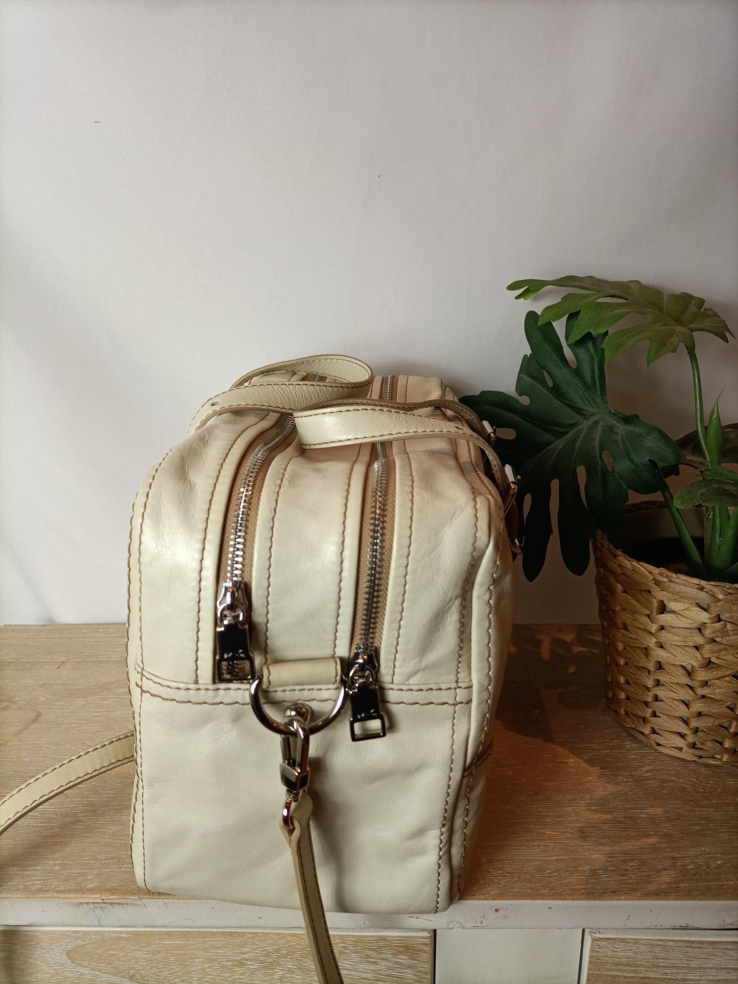 BIMBA Y LOLA. Beige leather shopper bag