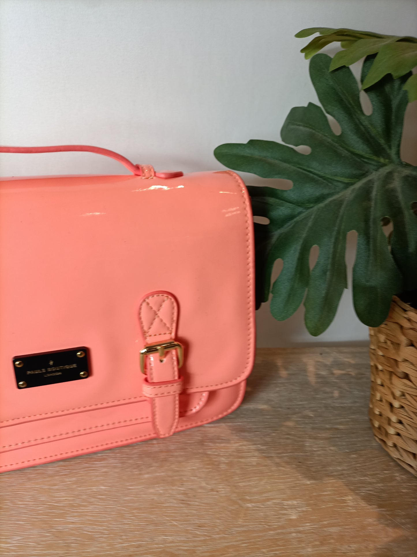 PAULS BOUTIQUE. Orange faux leather bag