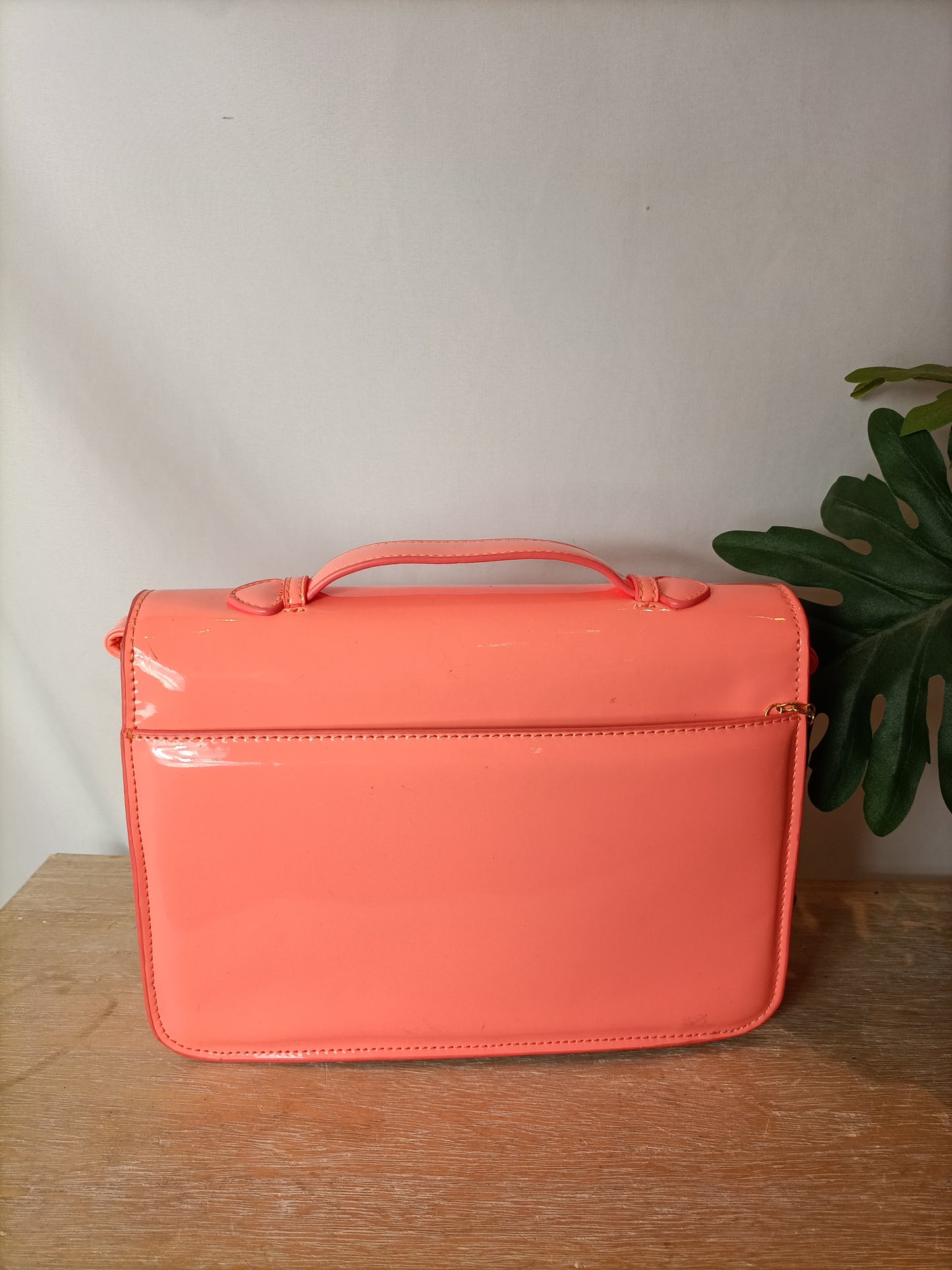 PAULS BOUTIQUE. Orange faux leather bag