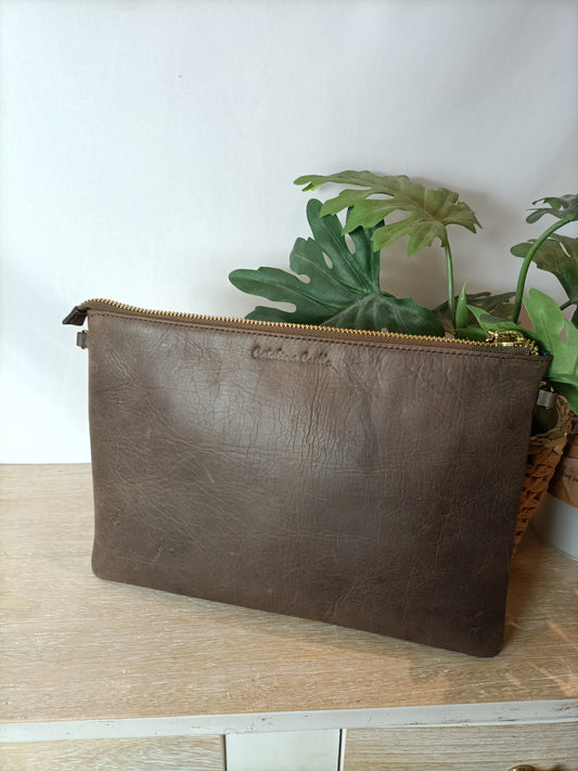 CATALINA COELLO. Brown handbag (tara)