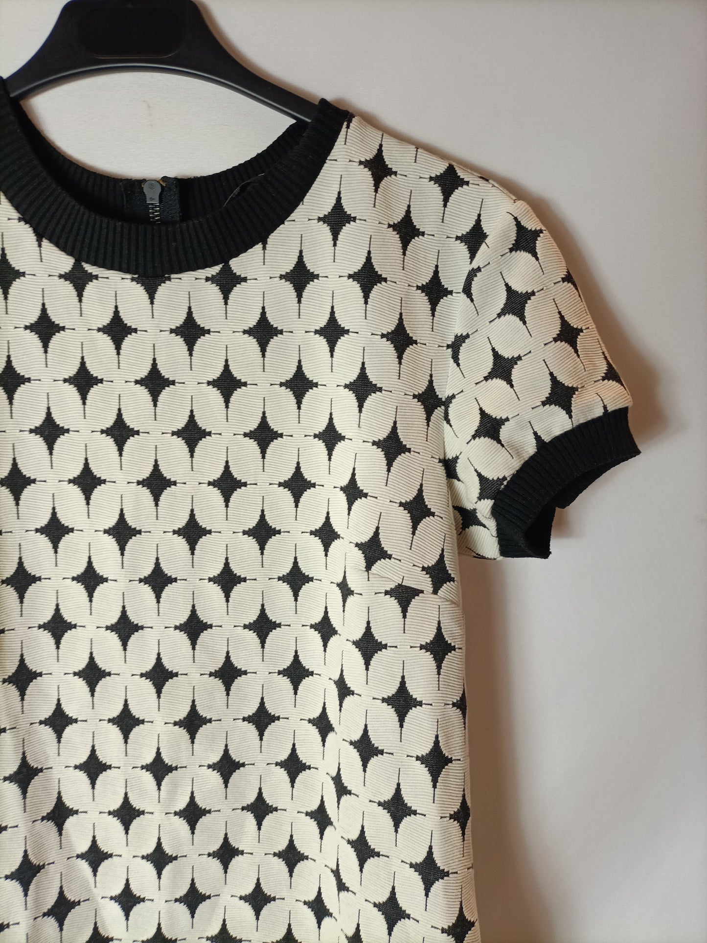 ZARA. Black and white textured dress. TS