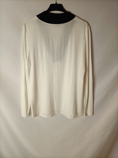 MANGO. Blusa blanca doble textura. T M