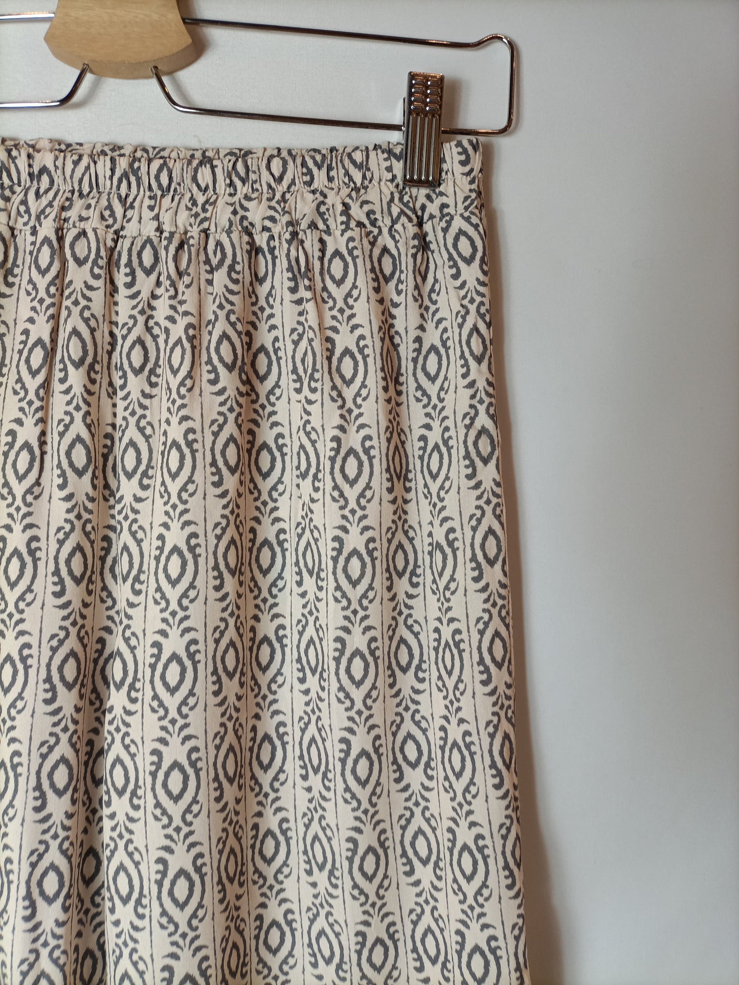 LA PROVENZA. Pantalón fluido estampado. T S