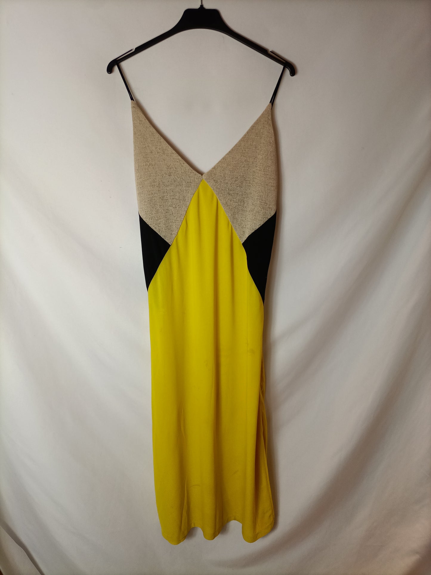 ZARA. Vestido midi amarillo texturas. T M