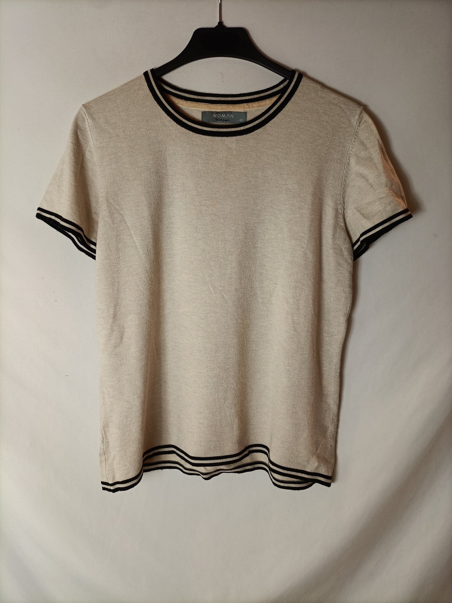 EL CORTE INGLÉS. Top punto beige raya T.40