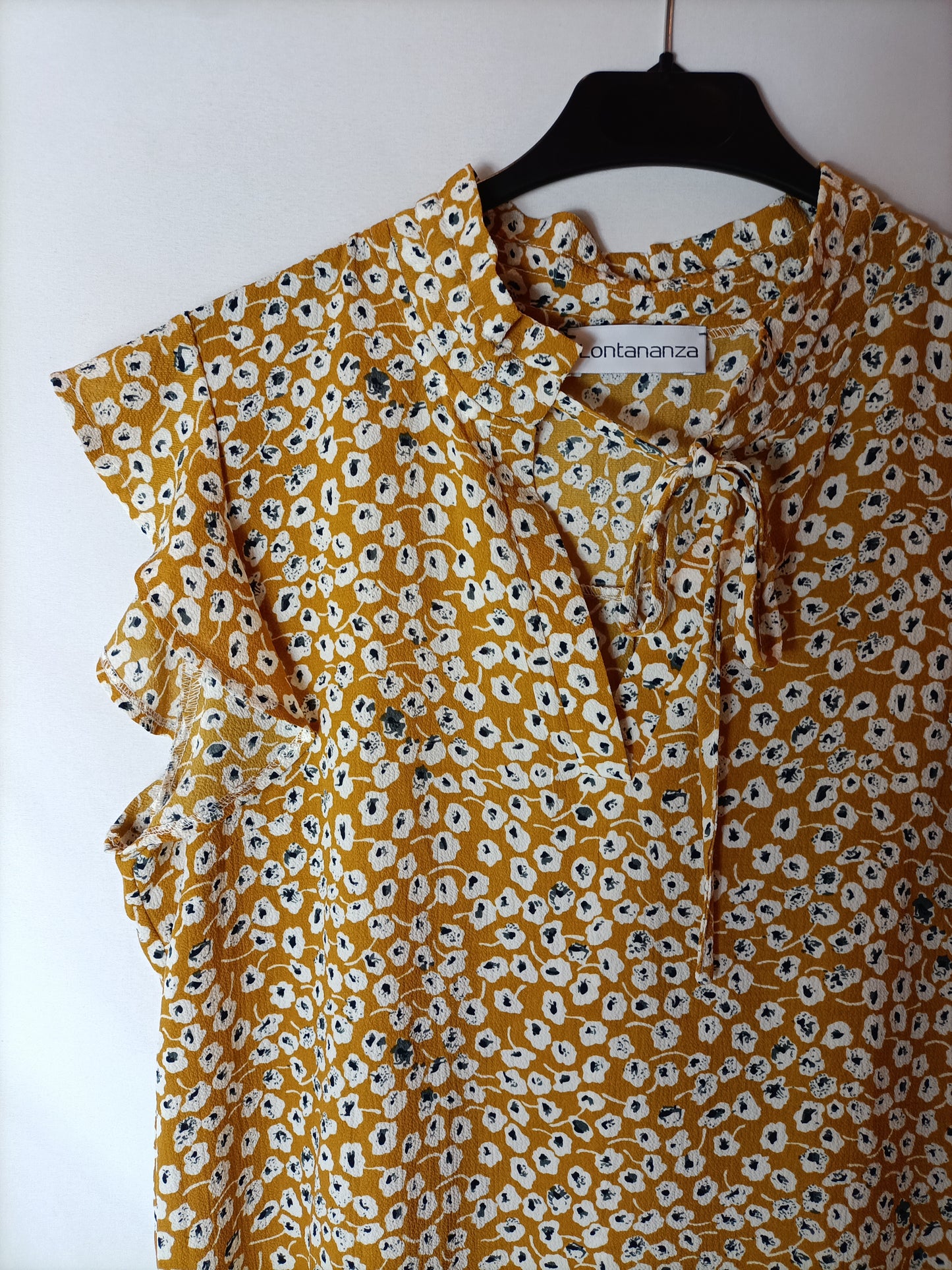 LONTANANZA. Blusa mostaza flores TU(M)