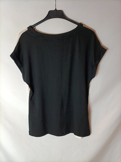 AC. Black and beige top. T. 38