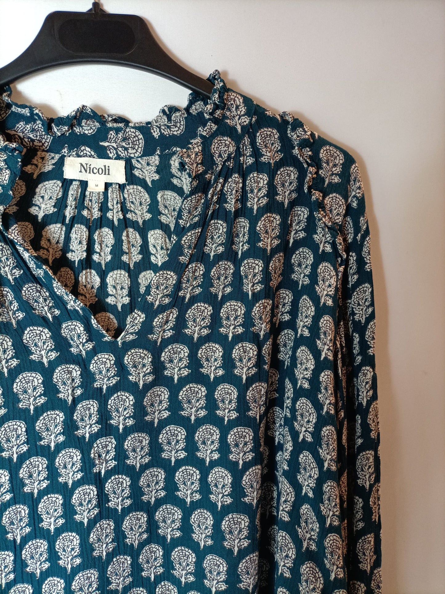 NICOLI. Blusa azul estampada. T M
