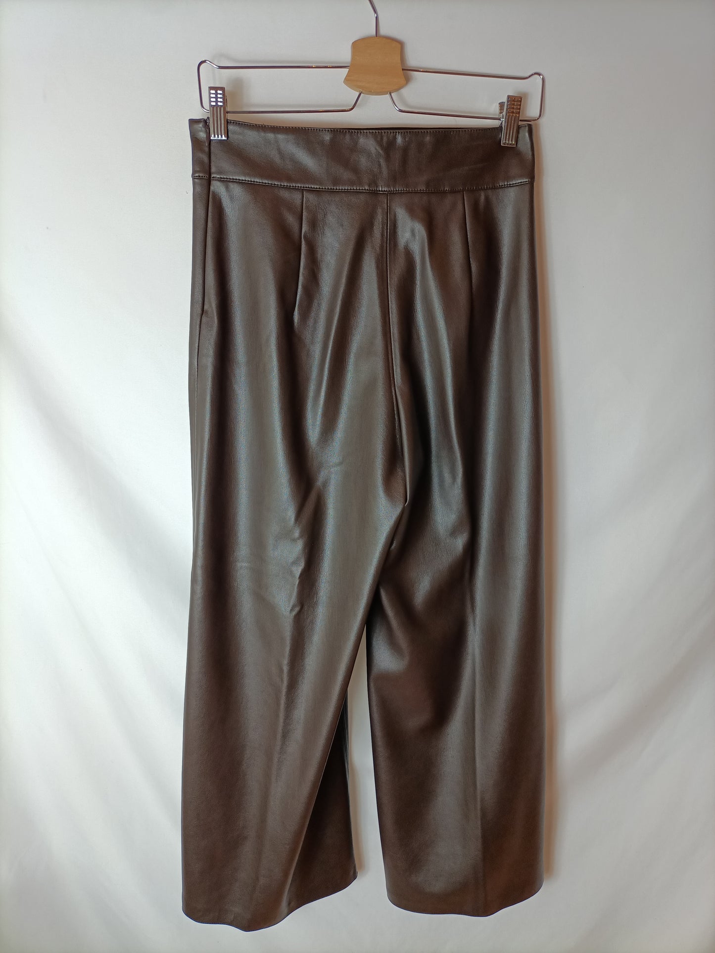 ZARA. Pantalón marrón culotte T.s