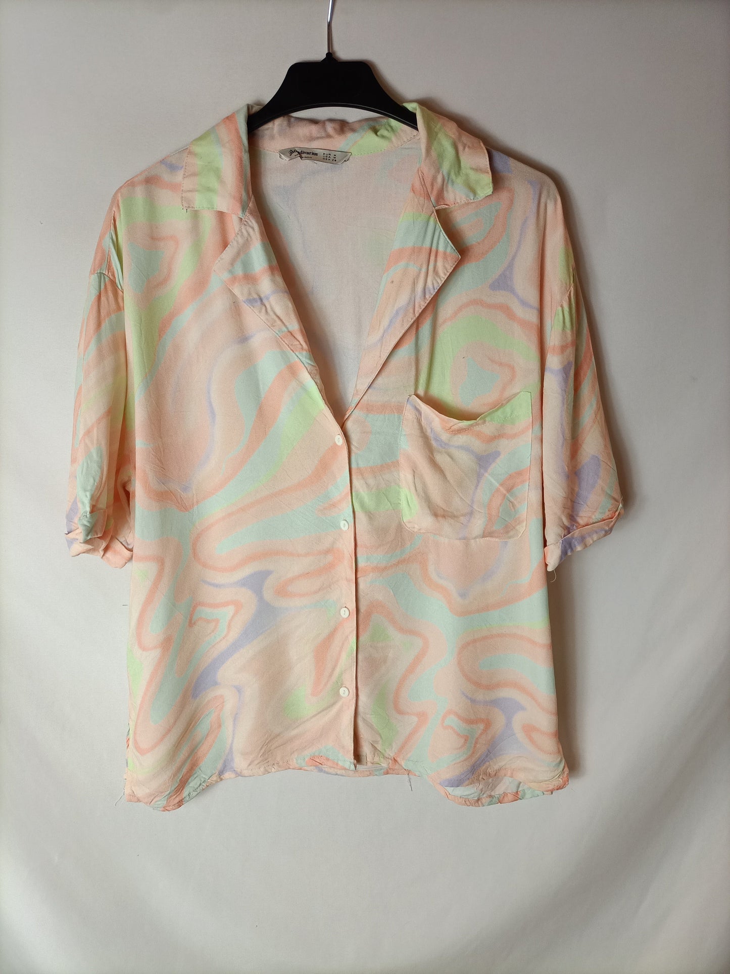 STRADIVARIUS. Blusa estampado hippie T.m