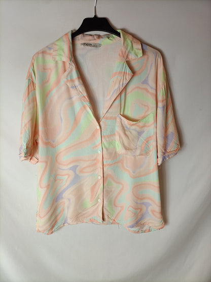 STRADIVARIUS. Blusa estampado hippie T.m