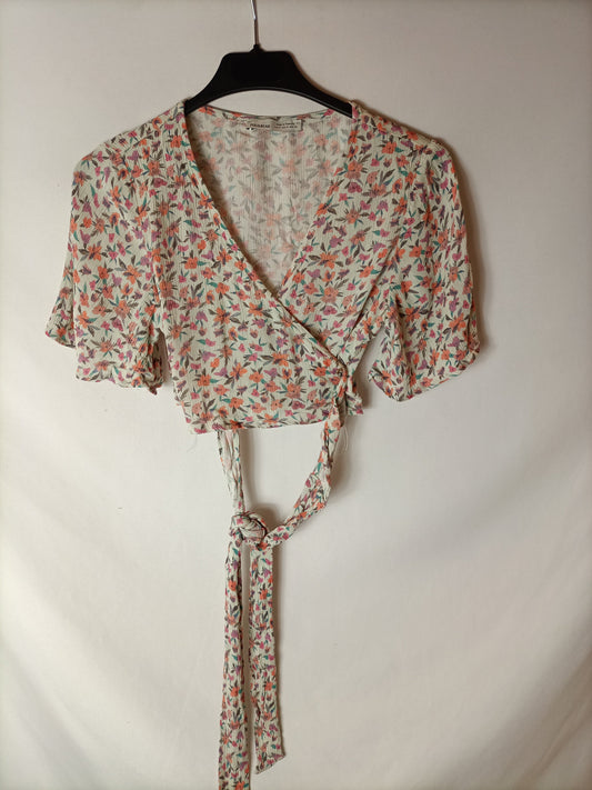 PULL&BEAR. Croptop flores T.m