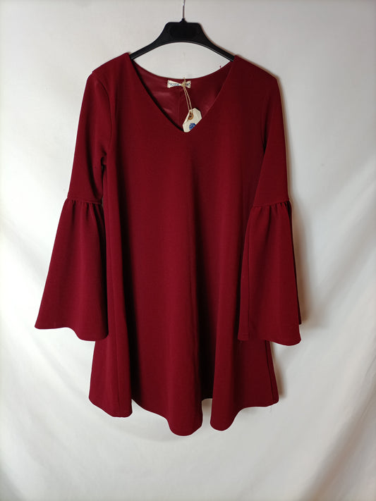 COSETTE. Burgundy dress with ruffled sleeves. TS
