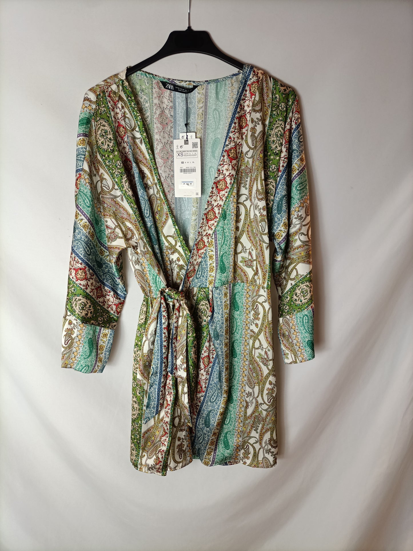 ZARA. Mono fluido estampado. T XS