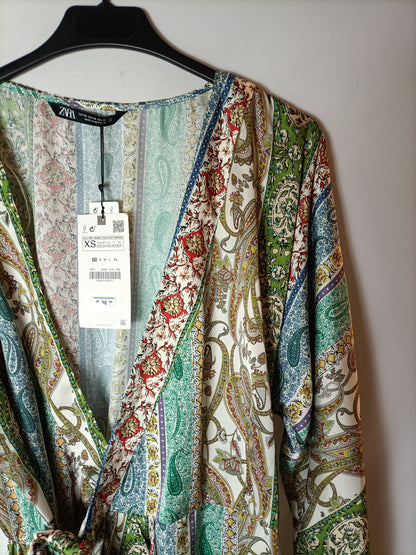 ZARA. Mono fluido estampado. T XS