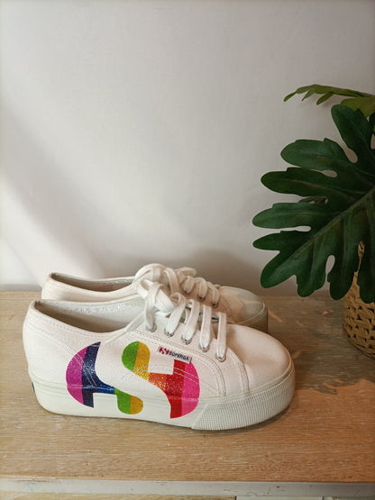 SUPERGA. Zapatillas blanca plataforma T.37