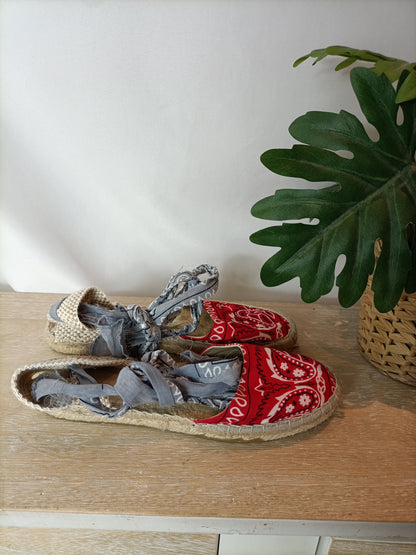 MANEBÍ. Alpargatas planas T.38