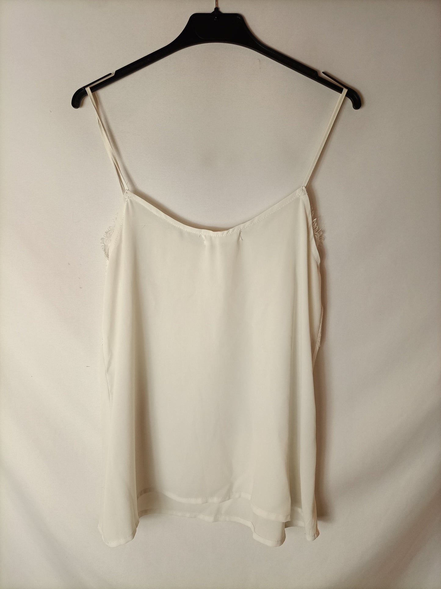 MUYALA. Top blanco lencero T.l