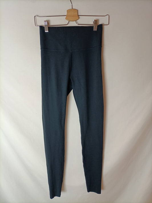 H&amp;M. Black sports leggings. TS