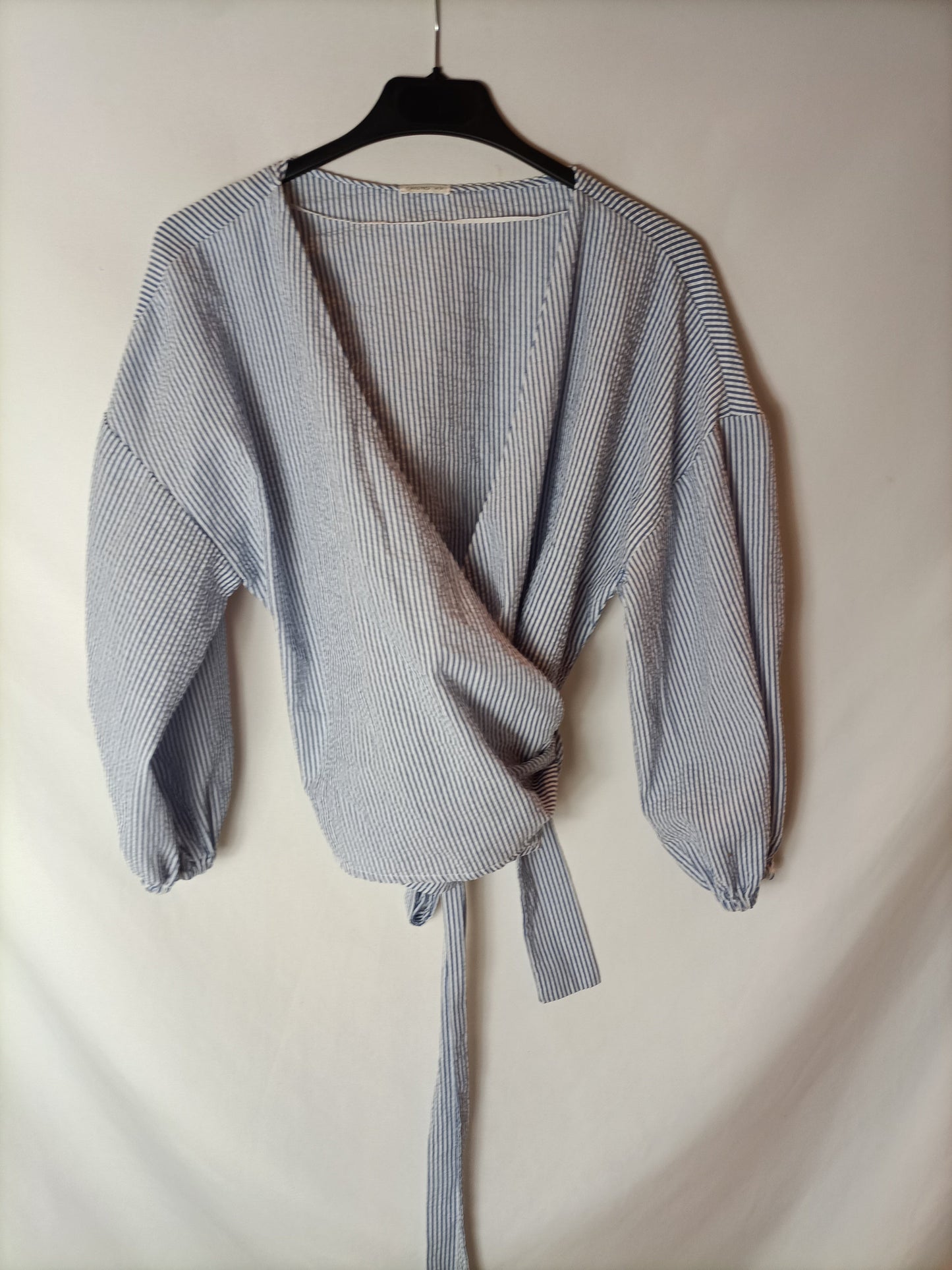 OYSHO. Striped wrap blouse. TM