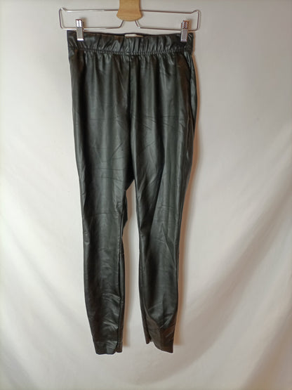 H&amp;M. Black leatherette leggings. T 38
