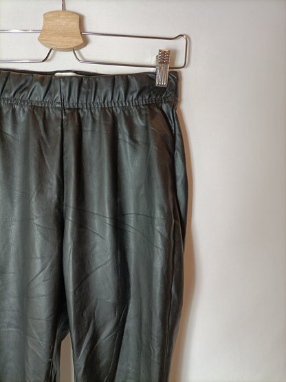 H&amp;M. Black leatherette leggings. T 38
