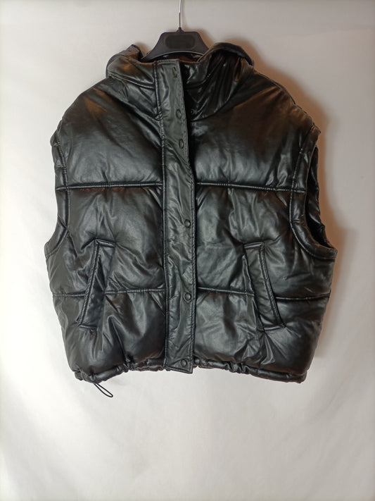 ZARA. Chaleco acolchado negro capucha. T S