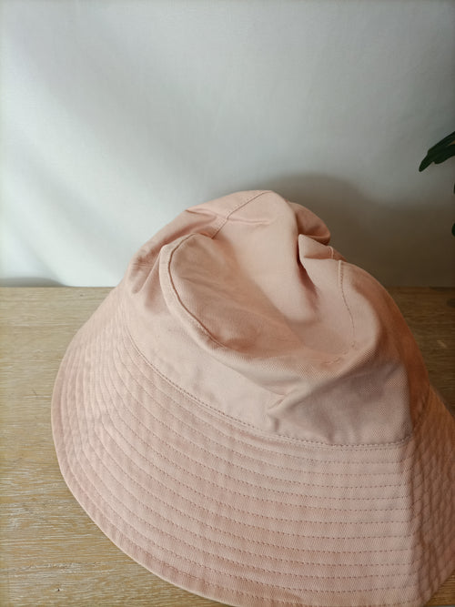 H&M. Gorro bucket rosa claro. T M/L