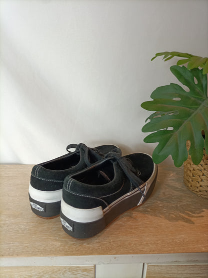 VANS. Zapatillas negras plataforma T.5.5(36,5)