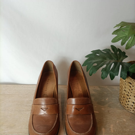 5TH AVENUE. Zapatos de tacón estilo mocasín. T 38