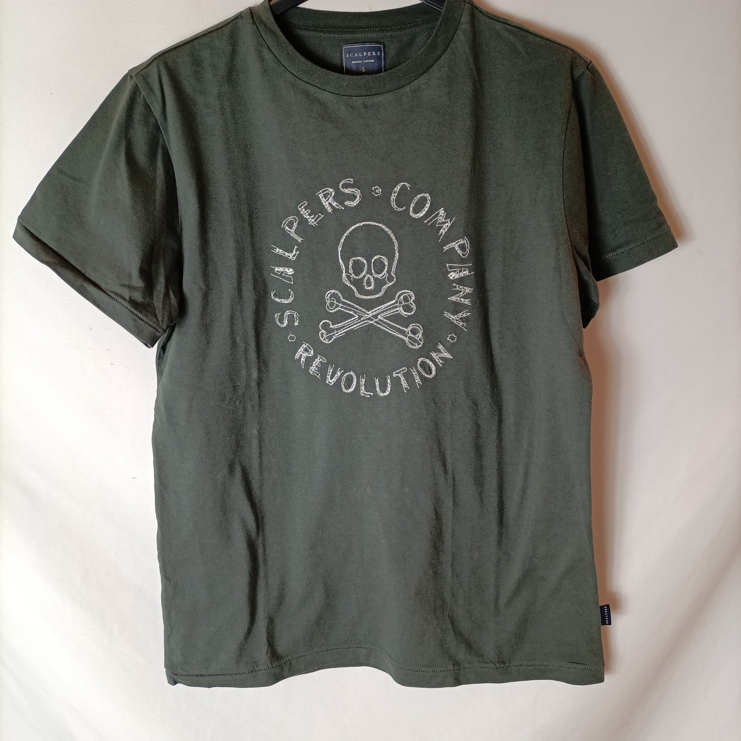 SCALPERS. Gray logo T-shirt. TS (TARA)