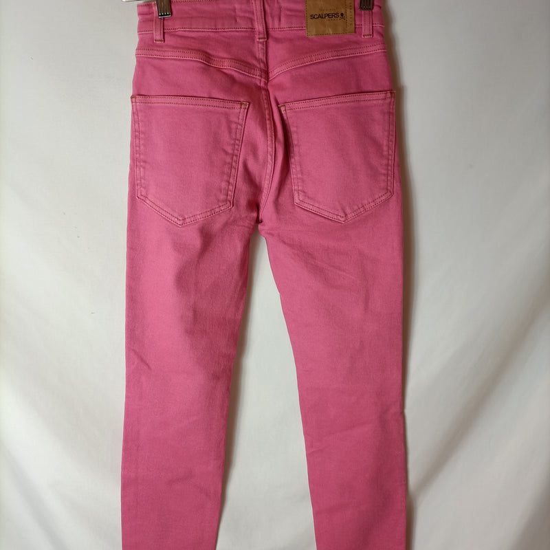 SCALPERS. Pantalón pitillo rosa. T 36