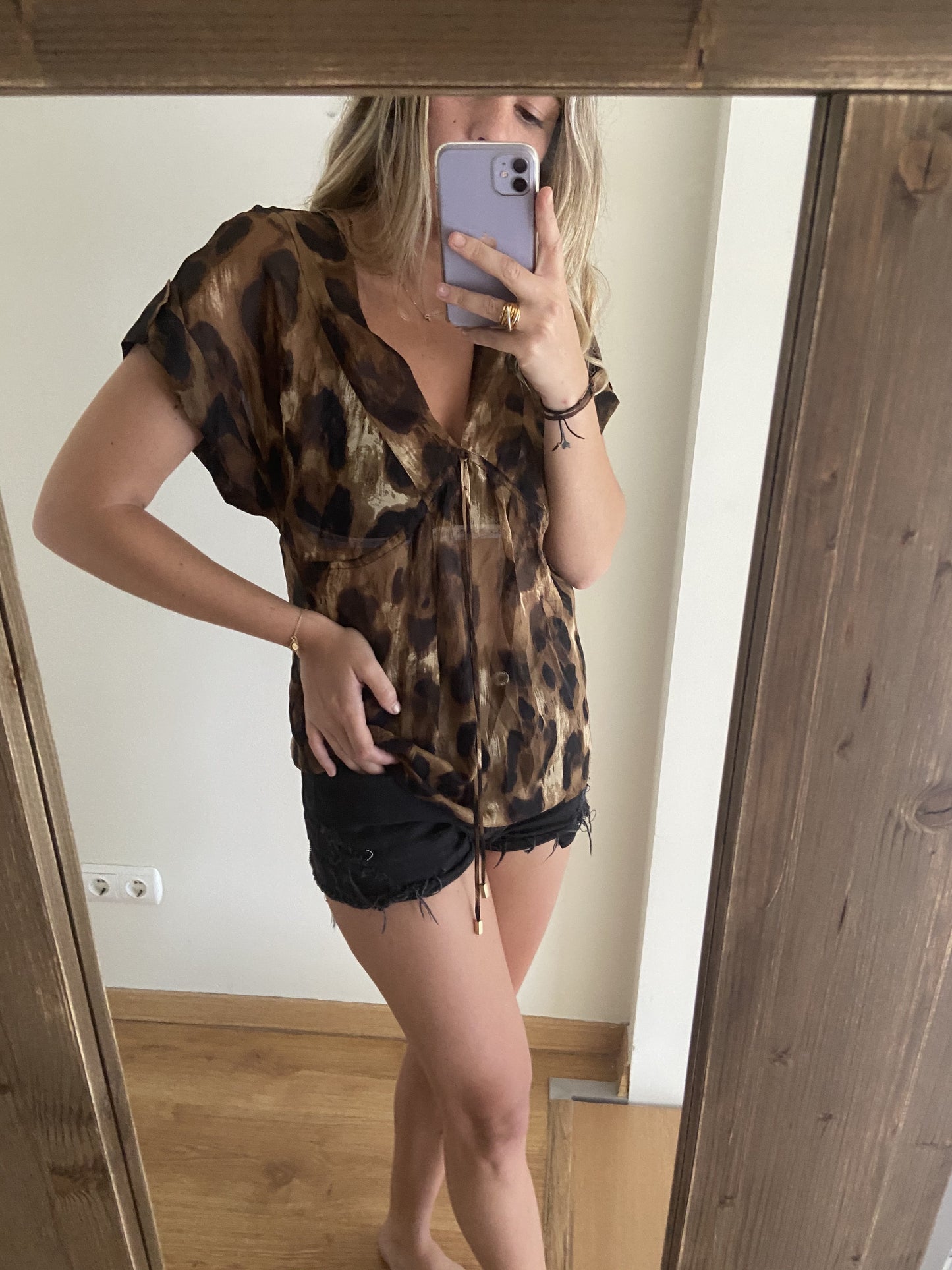 MASSIMO DUTTI. Fluid animal print blouse Tu (m)