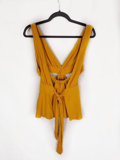 ZARA. Top mostaza aberrturas  T.M